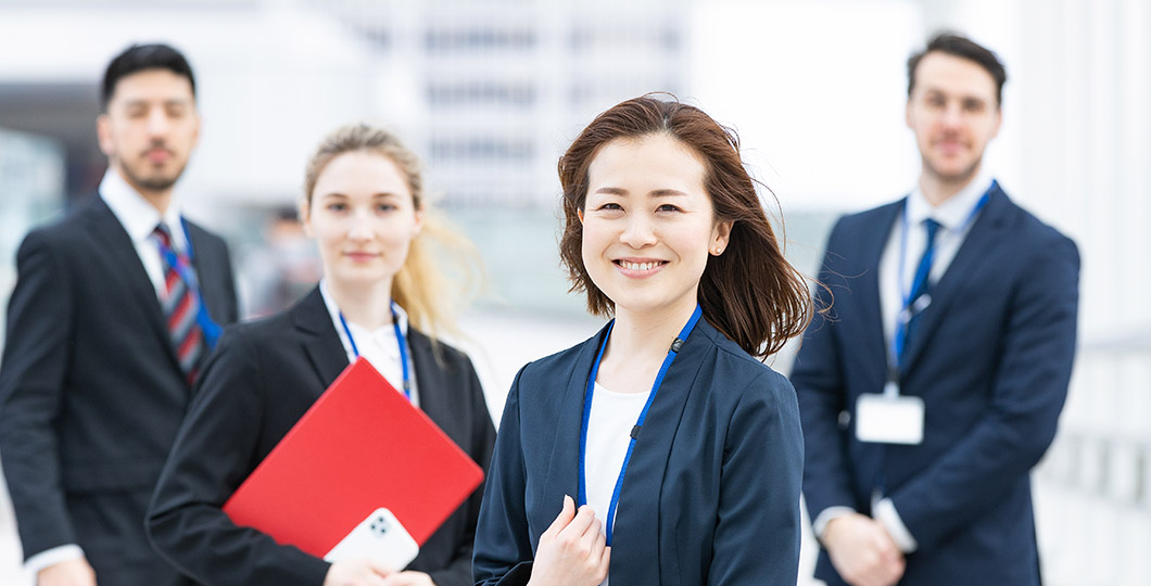 観光産業外国人材活用支援事業のイメージ